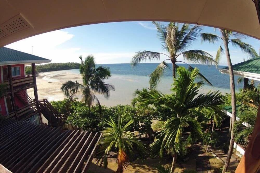 Pemandangan luar