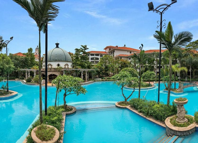 Kolam renang Gambar