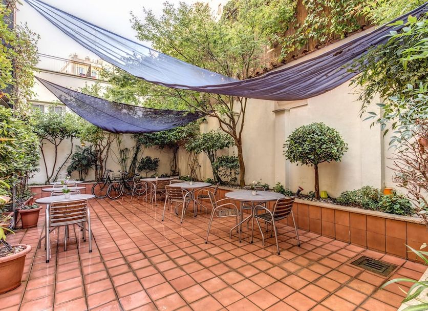 Patio Gambar