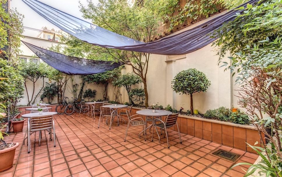 Patio Gambar