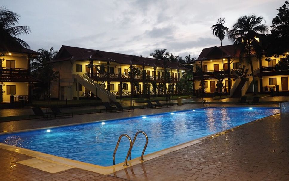 Kolam renang Gambar