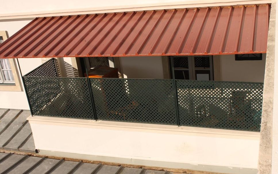 Balkoni Gambar