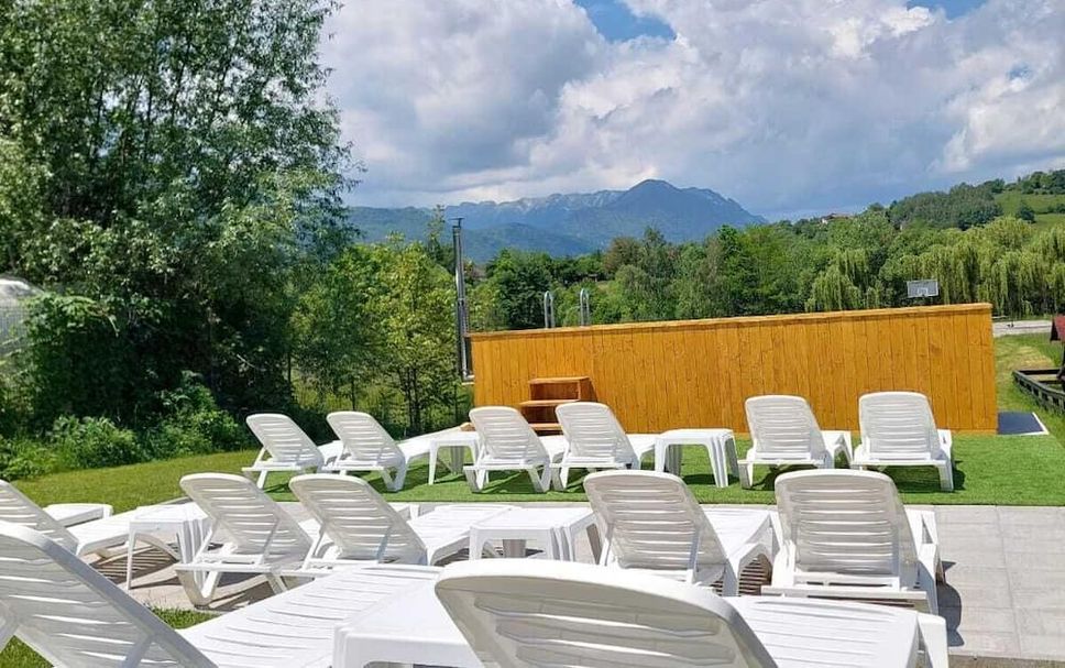 Patio Gambar
