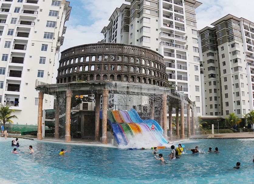 Kolam renang Gambar