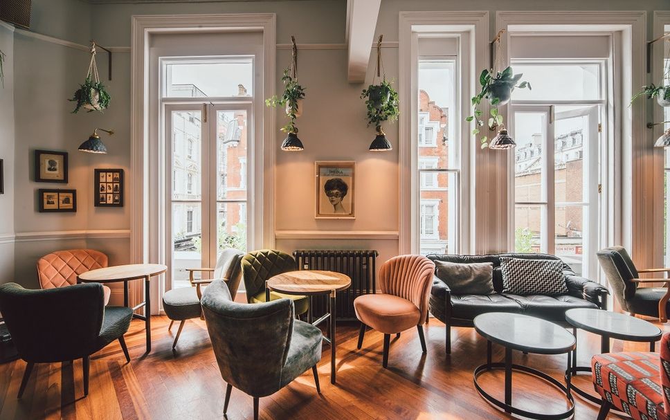 Balai Menunggu Gambar