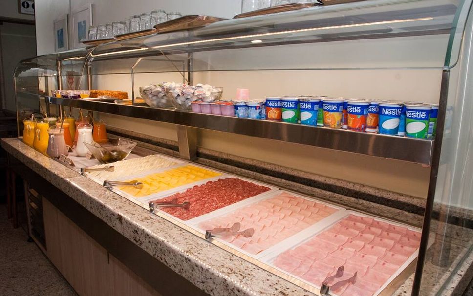 Buffet Gambar
