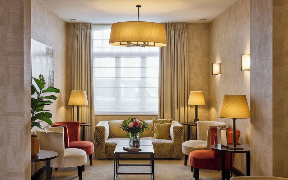 Balai Menunggu Gambar