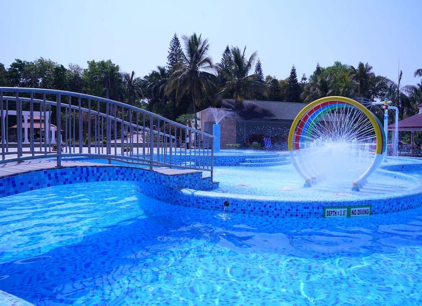 Kolam renang Gambar