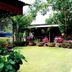 Pemandangan luar