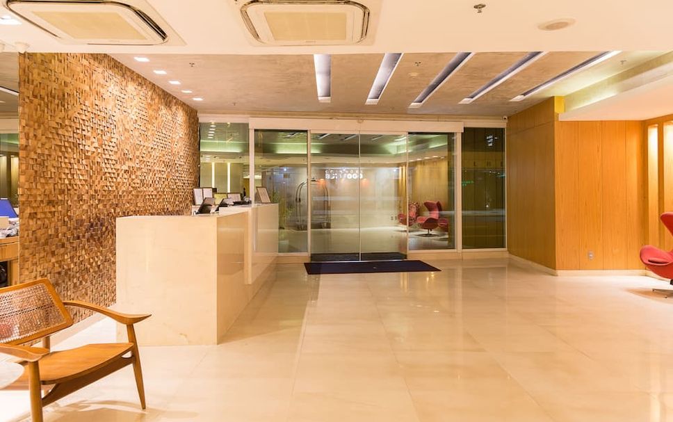 Meja Penyambut Tetamu Gambar