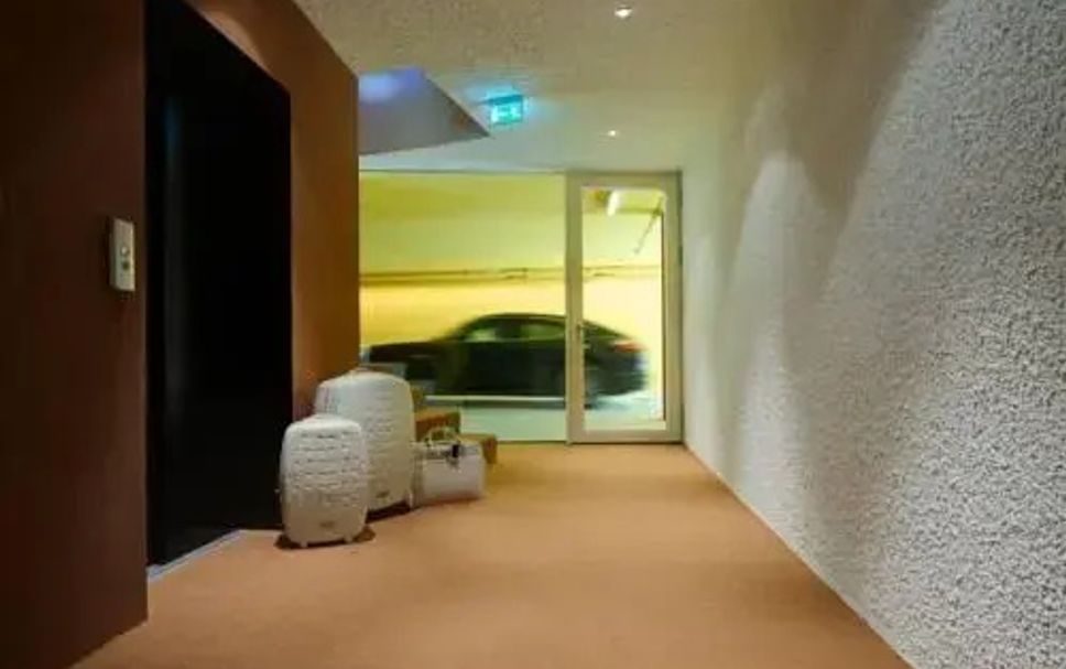 hallway Gambar