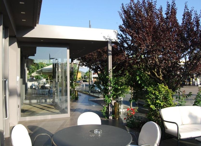 Patio Gambar