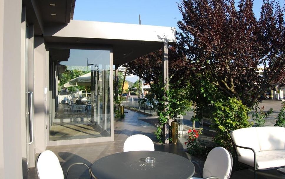 Patio Gambar