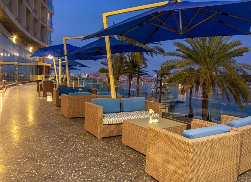 Patio Gambar