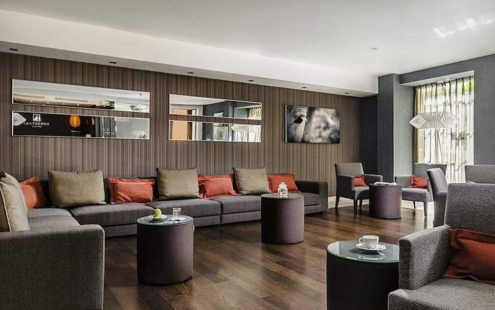 Balai Menunggu Gambar