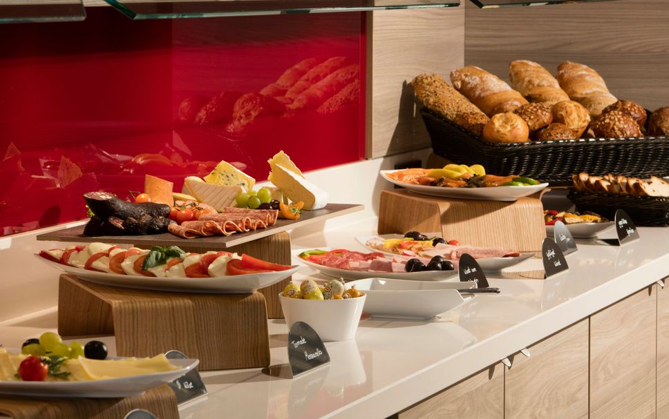 Buffet Gambar