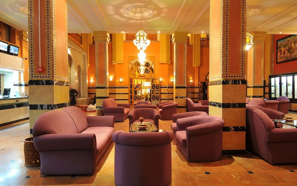 Balai Menunggu Gambar