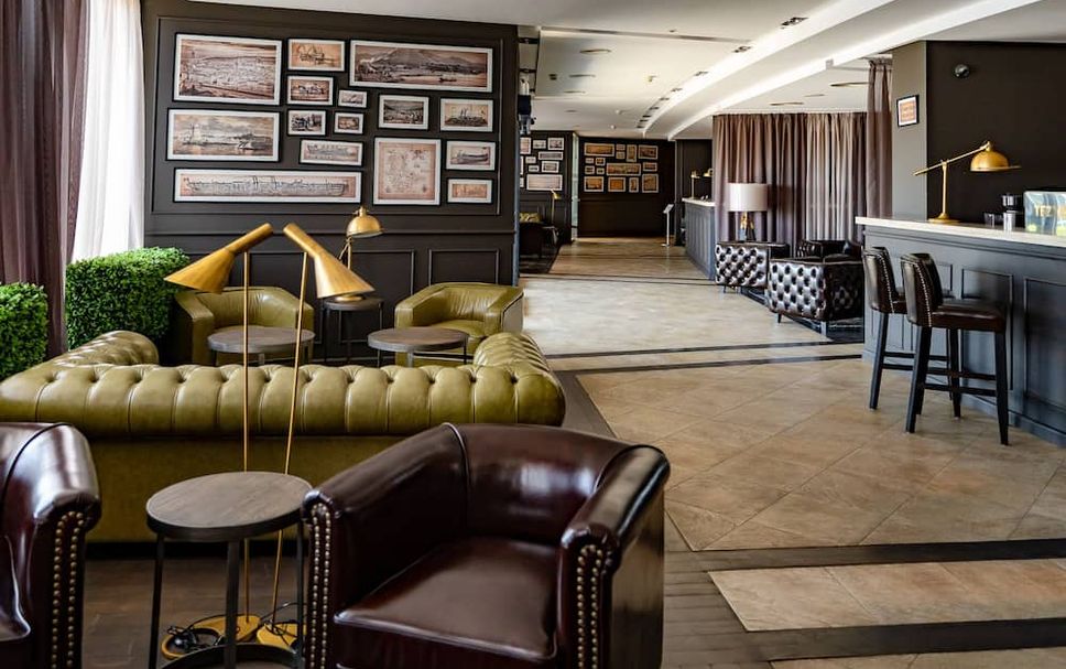 Balai Menunggu Gambar