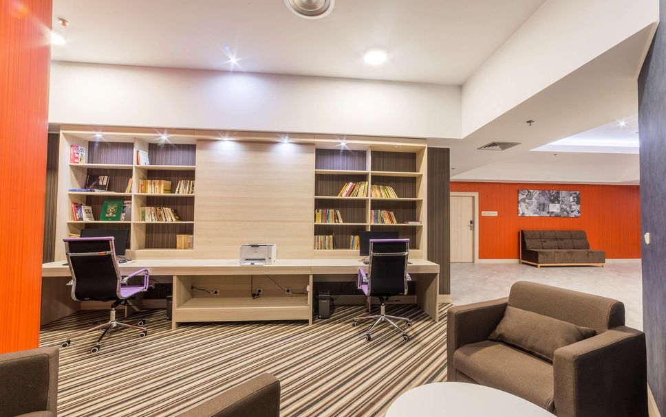 Balai Menunggu Gambar