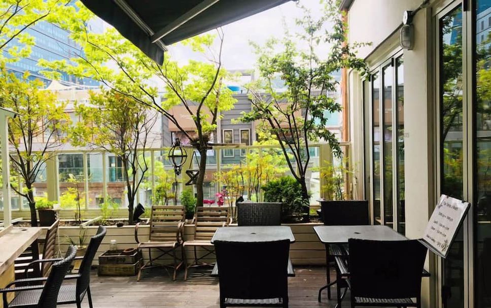 Patio Gambar