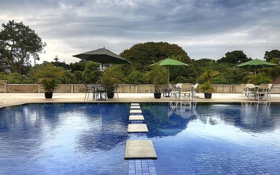 Kolam renang Gambar