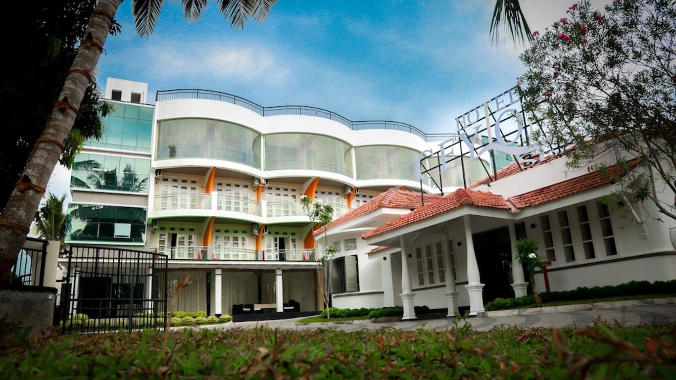 Ceylon Sea Hotel