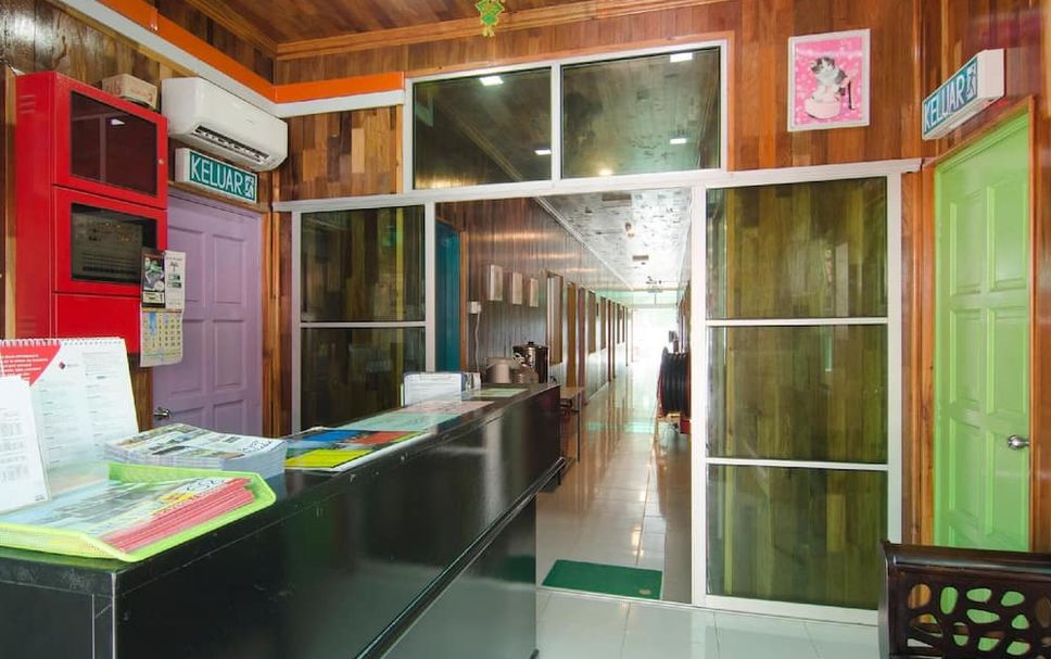 Meja Penyambut Tetamu Gambar