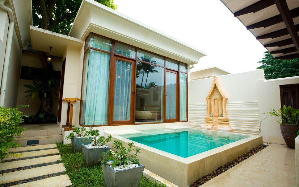 Kolam renang Gambar