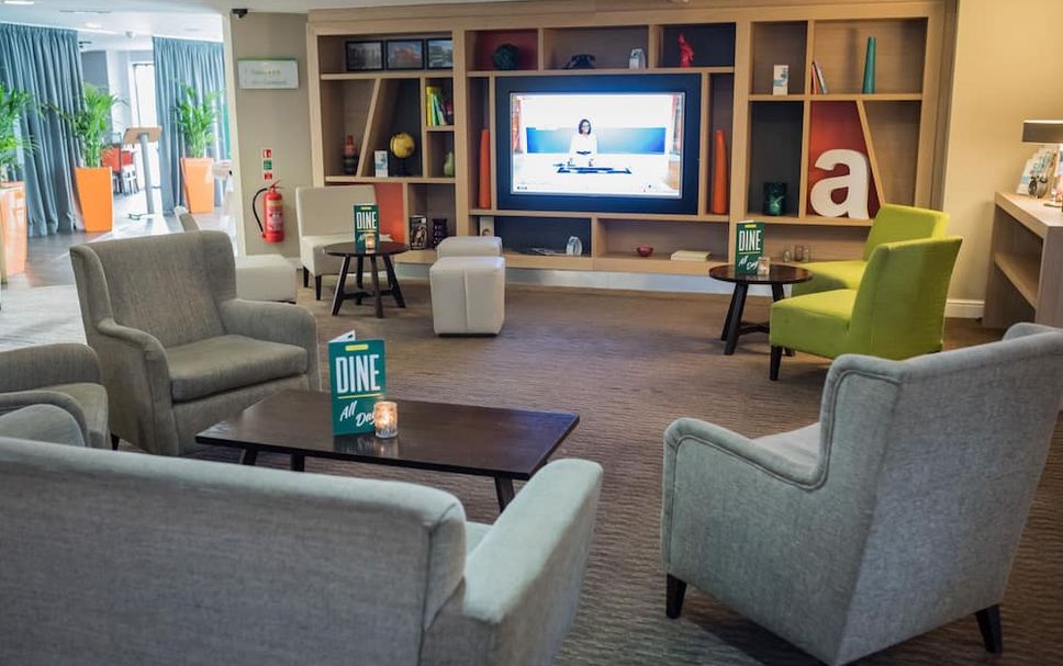 Balai Menunggu Gambar