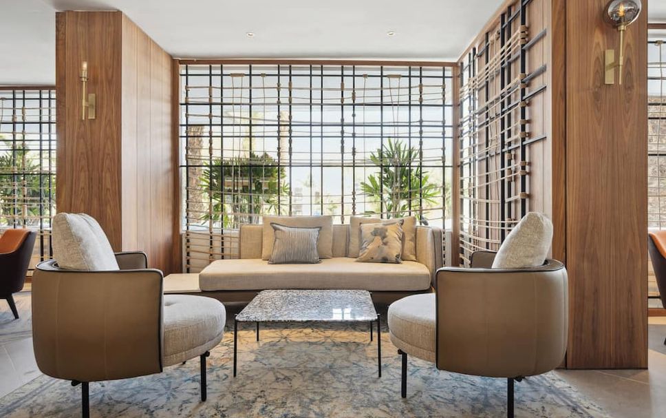 Balai Menunggu Gambar