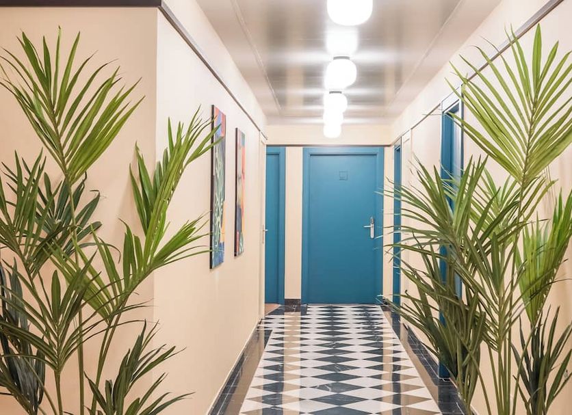 hallway Gambar