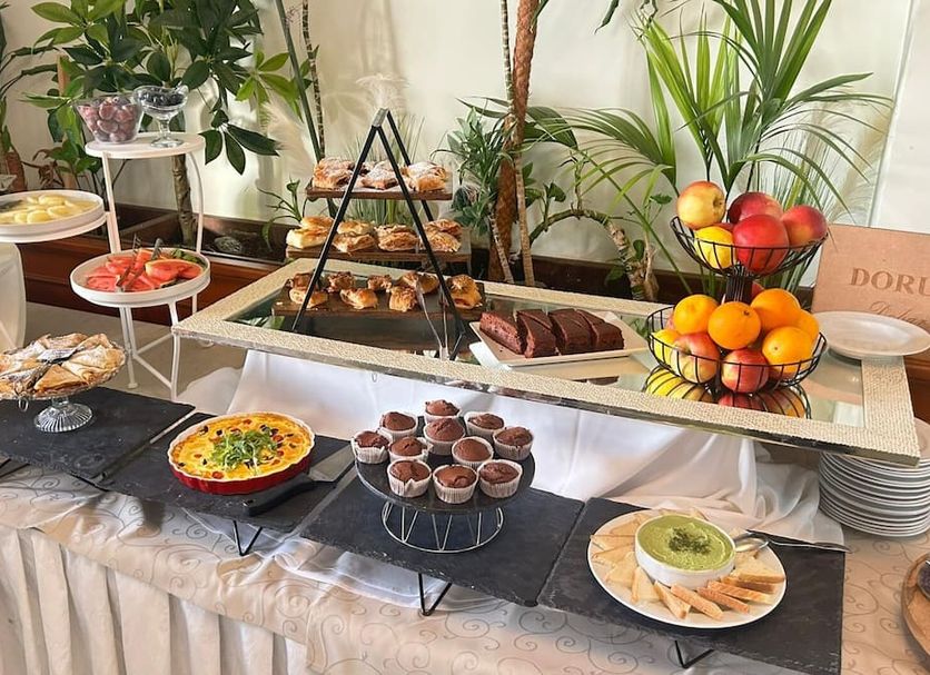 Buffet Gambar