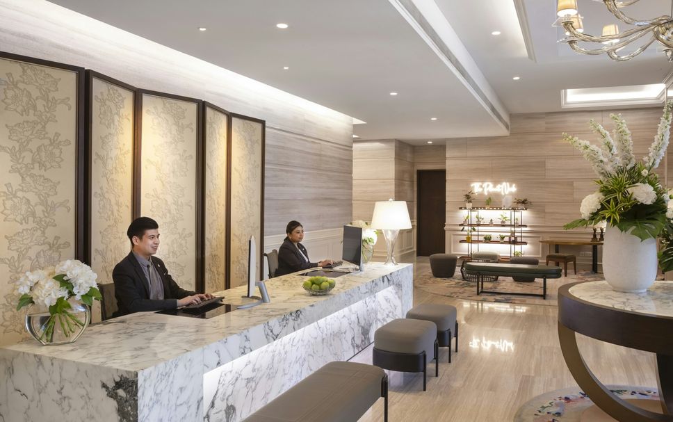 Meja Penyambut Tetamu Gambar