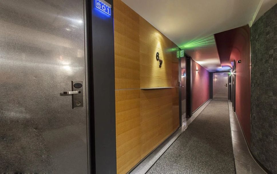hallway Gambar