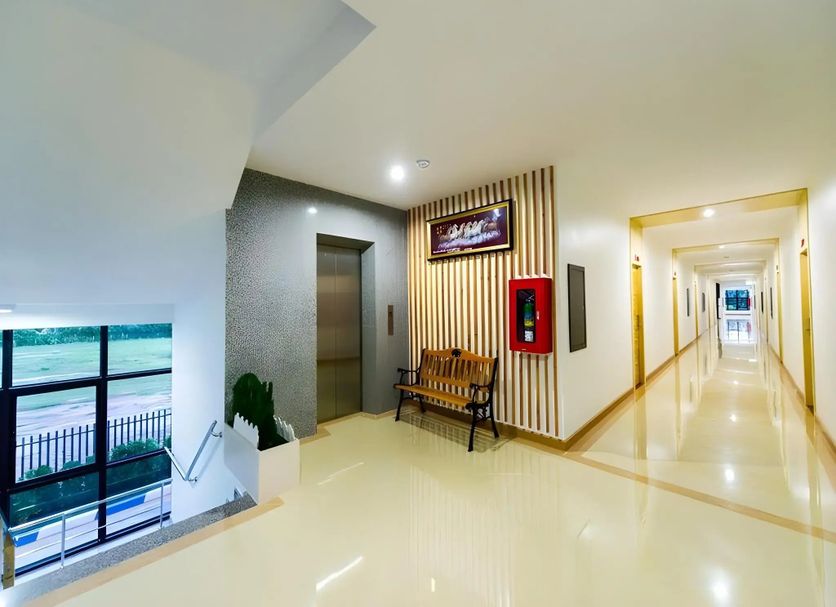 hallway Gambar