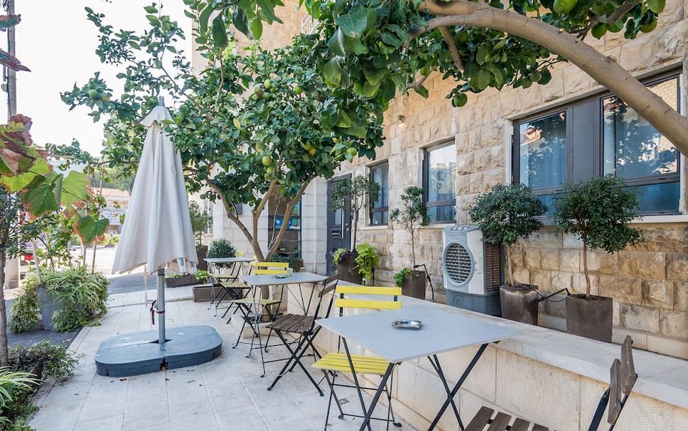 Patio Gambar