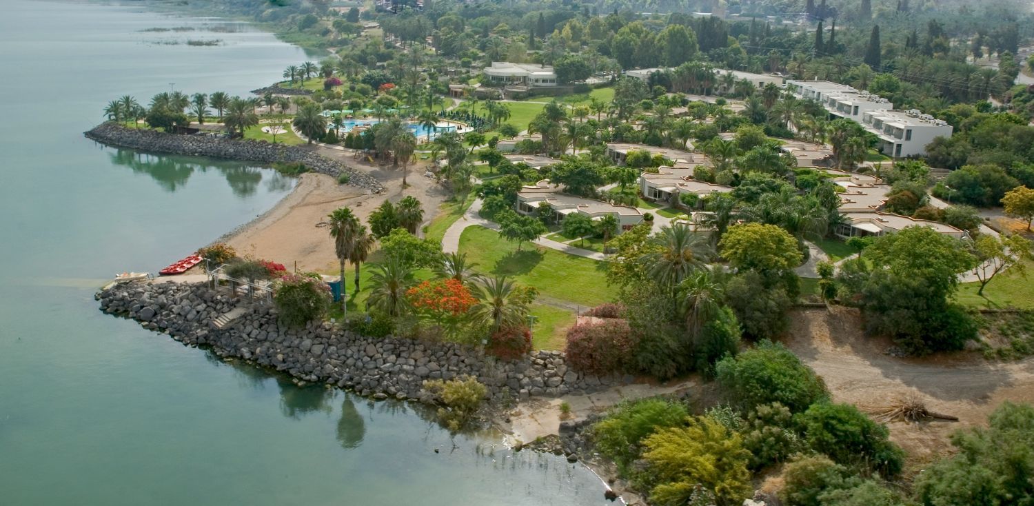 Pemandangan luar
