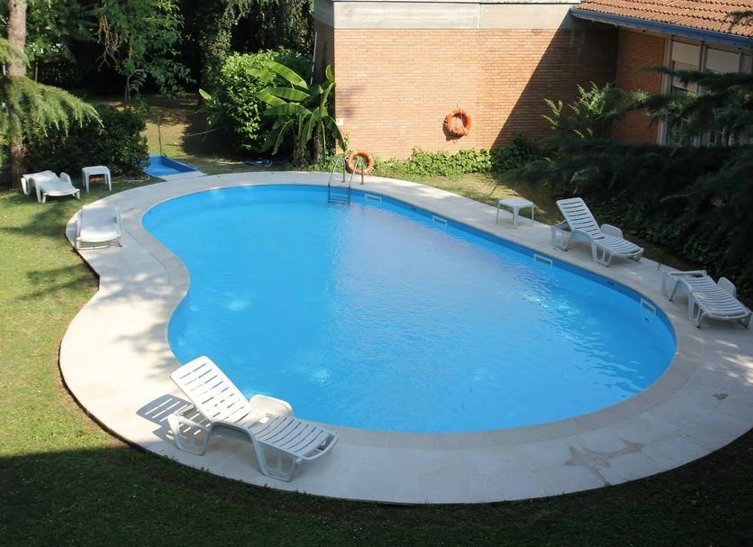 Kolam renang Gambar
