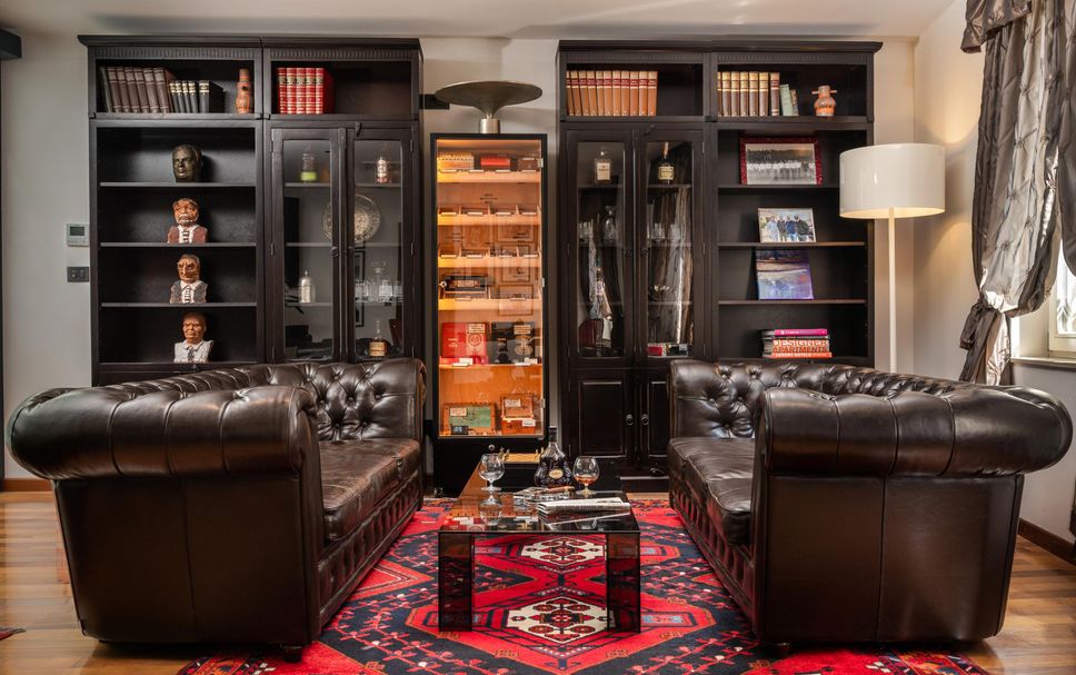 Balai Menunggu Gambar