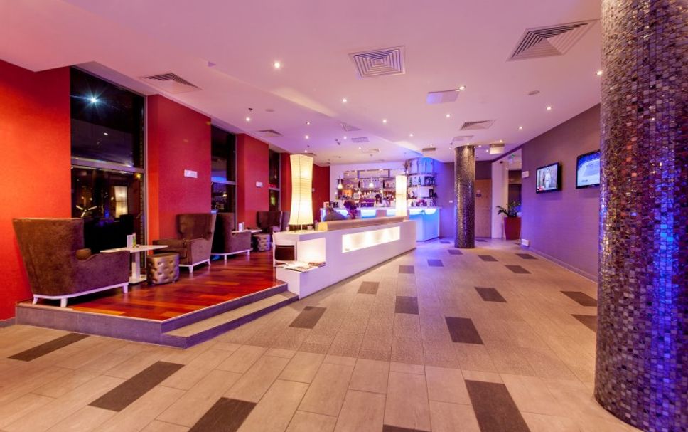 Meja Penyambut Tetamu Gambar