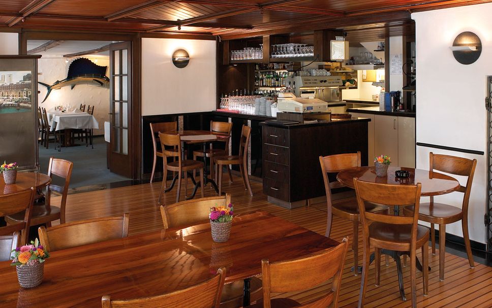 Hotel amenity Gambar