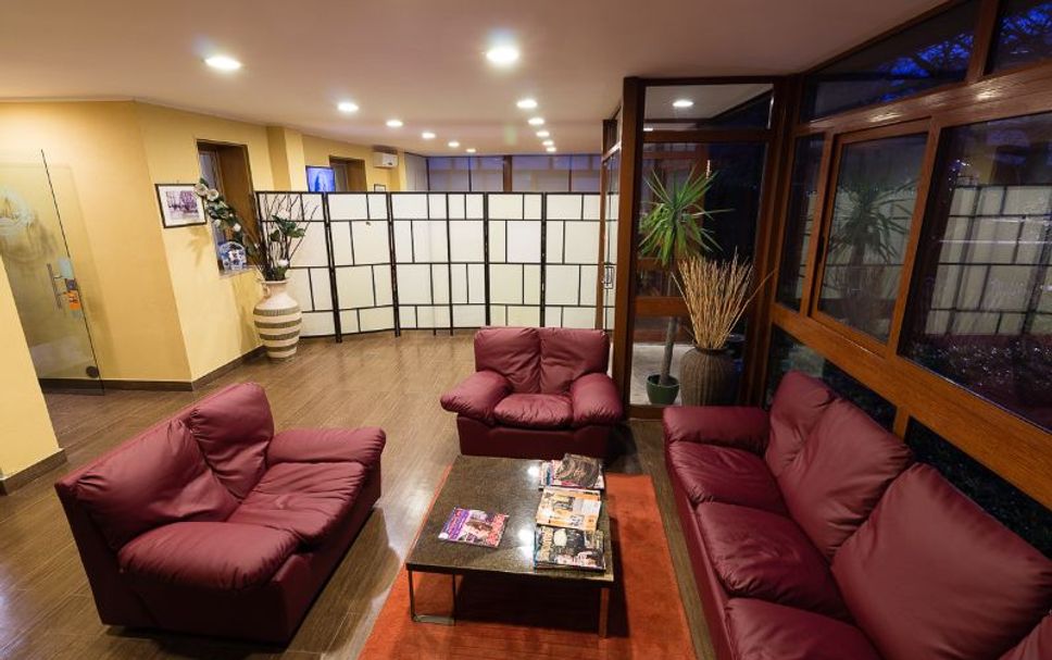 Hotel amenity Gambar
