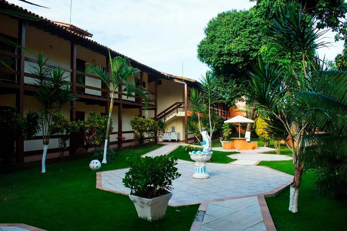 Pemandangan luar