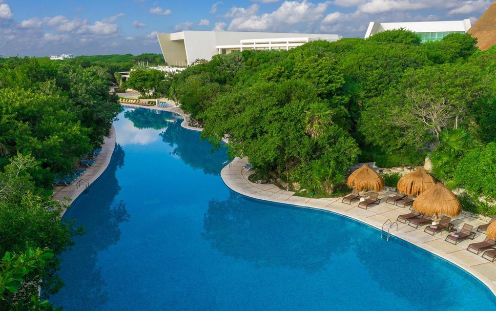 Kolam renang Gambar