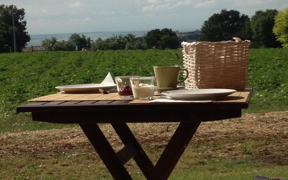 Hotel amenity Gambar