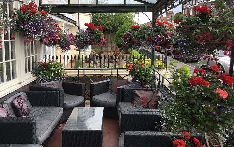 Patio Gambar