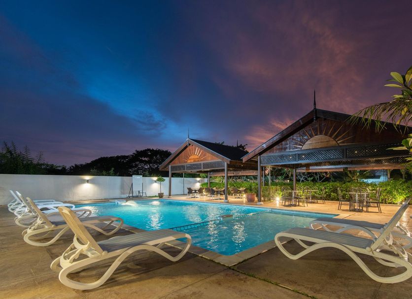 Kolam renang Gambar