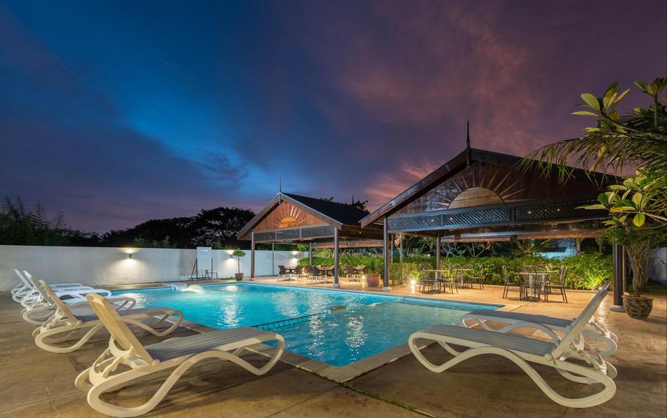 Kolam renang Gambar