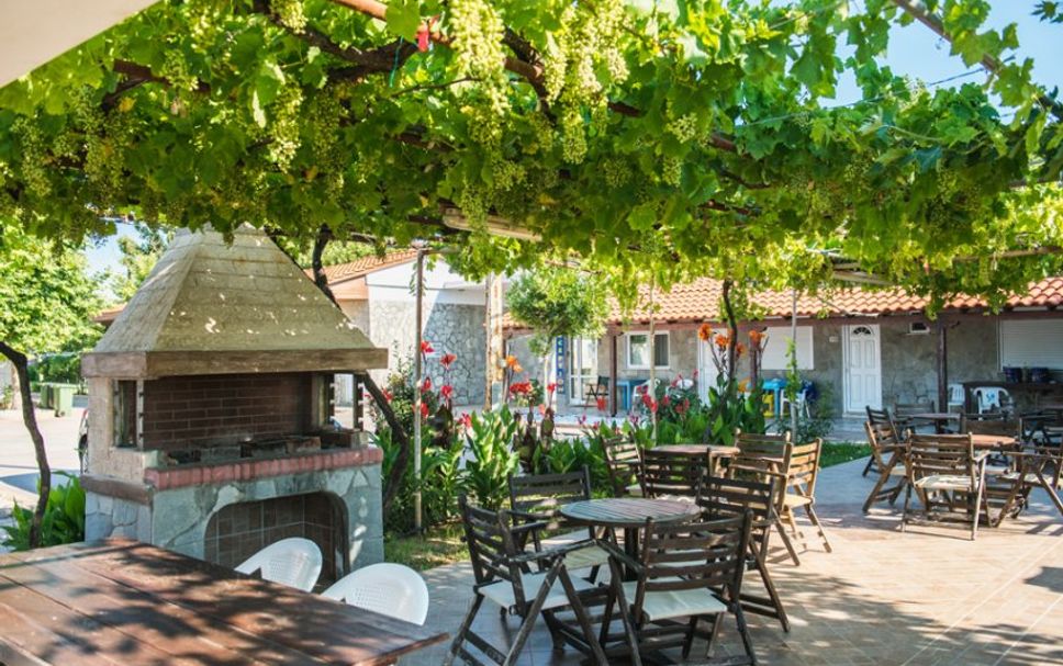 Patio Gambar