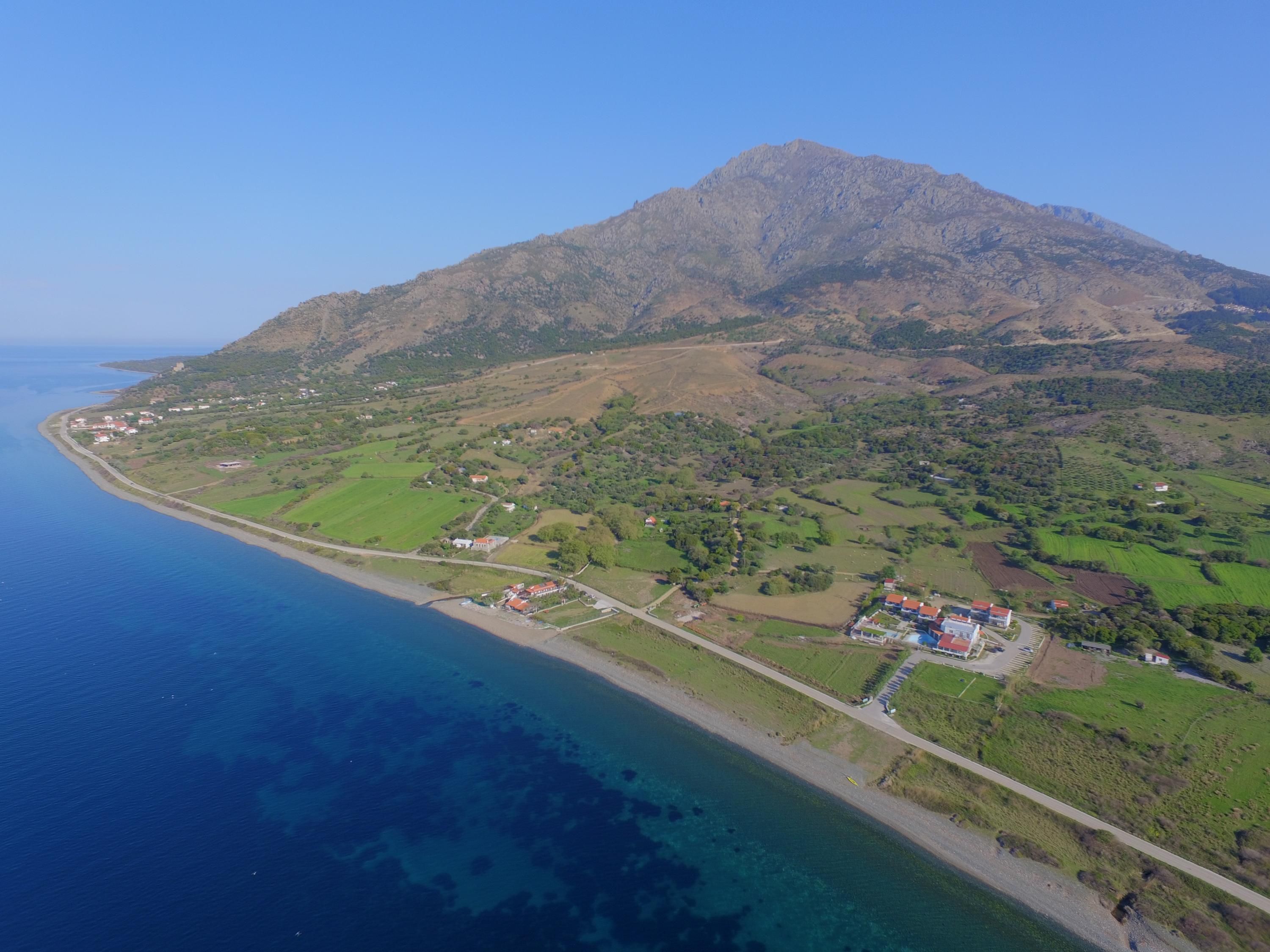 Pemandangan luar
